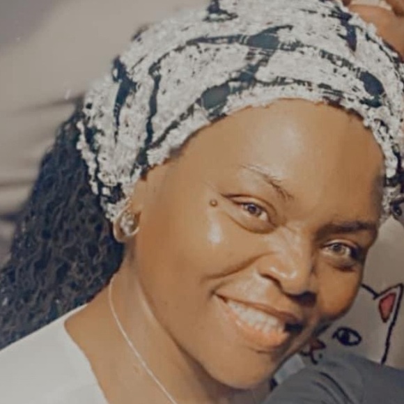 Meet your Posher, LadyMirella - Picture 9 of 16